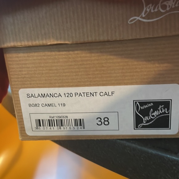 Gorgeous Christian Louboutin Salamanca 120 patent wedges - Picture 9 of 9